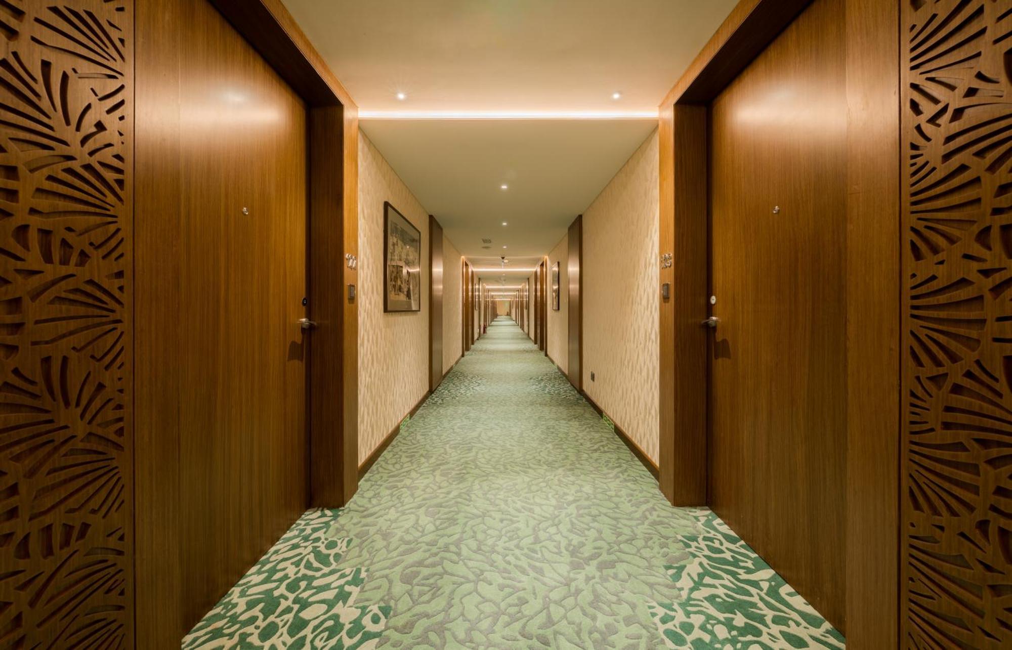 080 Transit Hotel, T2 Bangalore Buitenkant foto